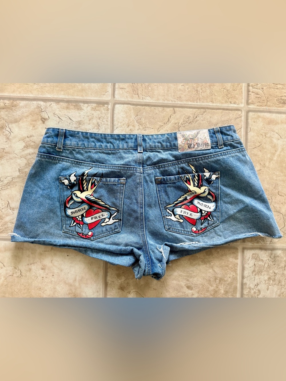 Ed Hardy Designs Born Free Painted Tattoo Birds Blue Denim Shorts Women’s 32